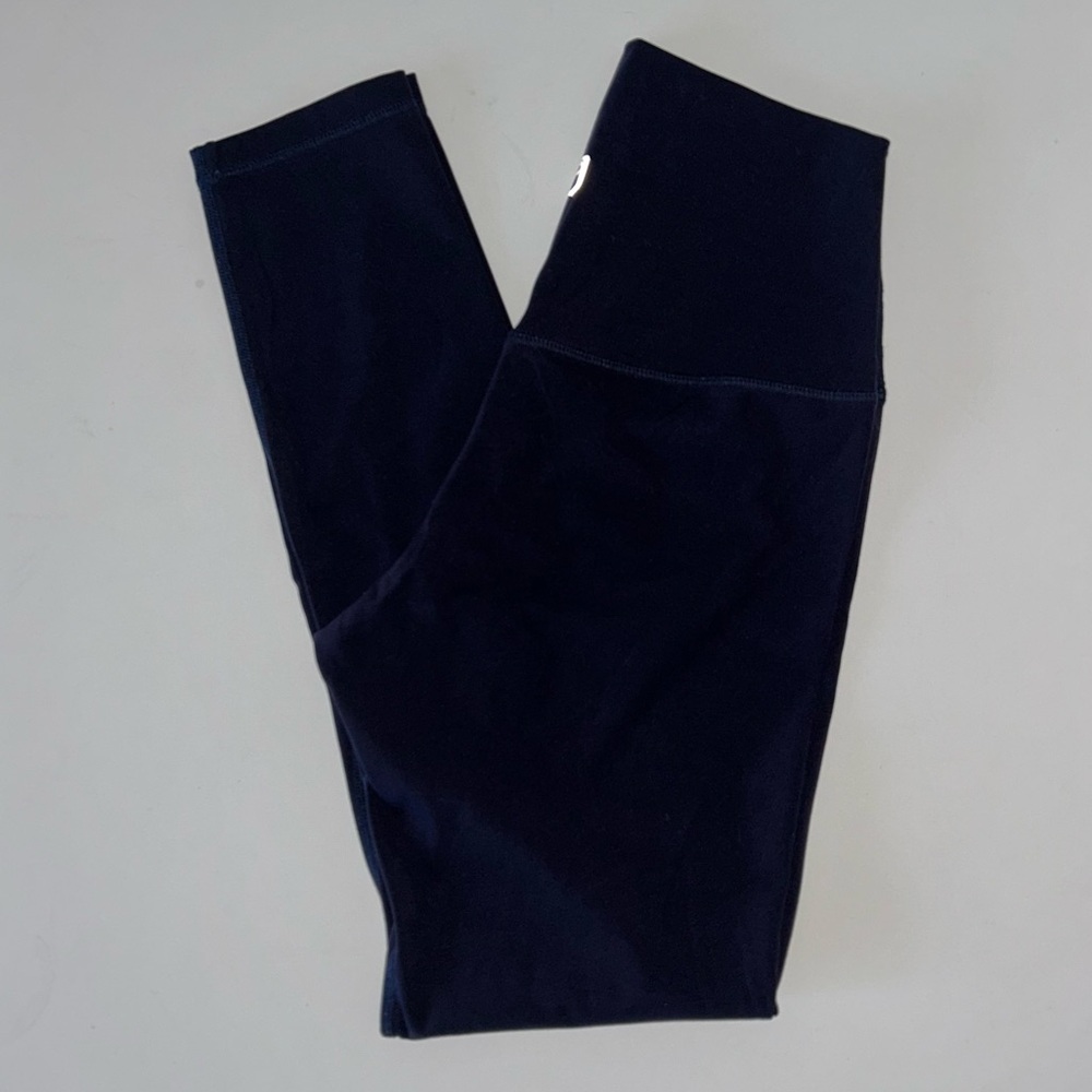 Born Primitive womens navy blue 23” inseam capri‎ length leggings size Medium